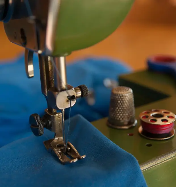Retouches de vêtements professionnelles à Bergerac